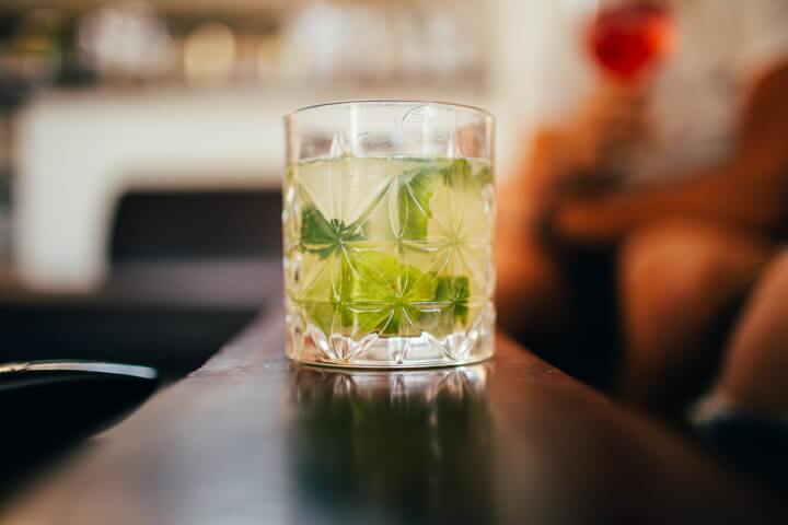 Grüner Tee Gin Cocktail