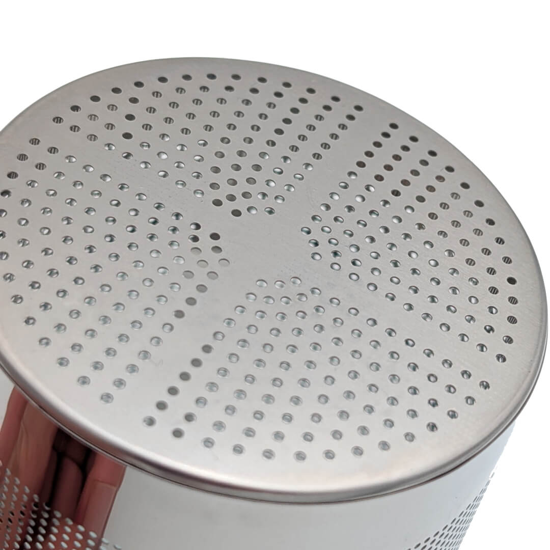 Teesieb aus Edelstahl mit feinen Poren